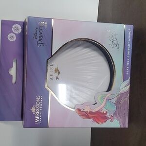NIB Impressions Vanity Disney Princess Ariel Seashell Compact Mirror